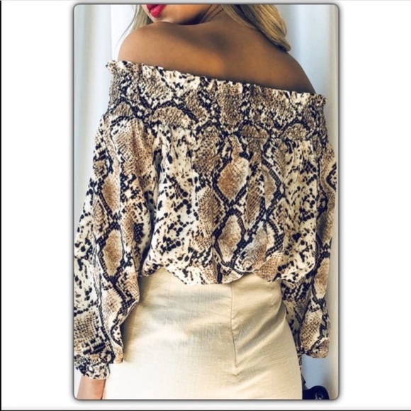 Snakeskin Printed Smock Blouse - Picture 2 of 3